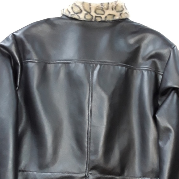 Woman's Leopard jacket - Picture 5 of 7